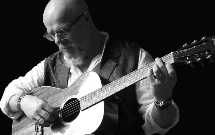 Toon van Mil Cultureel Cafe Hoogland bw