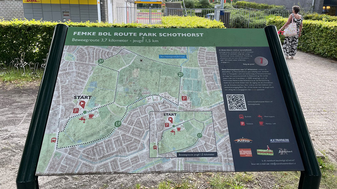 Informatiebord Femke Bol route in Park Schothorst