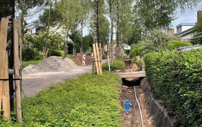 Opengebroken weg: Vernieuwingen in De Bik vergelijkbaar met Park Schoonoord.