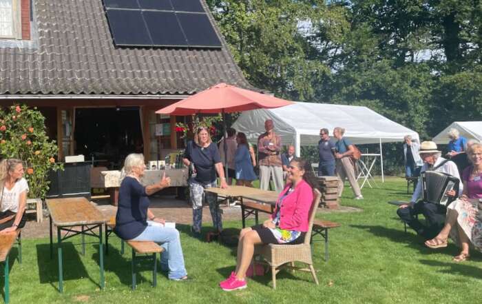 Kort Hooglands nieuws editie september nr. 2 Micheline Paffen