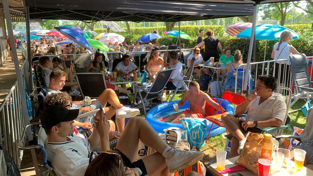 September nr. 2 Kort Hooglands nieuws kaarten Dorpsfeest