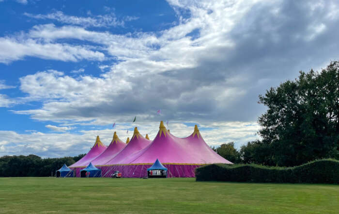 Foto van Feesttent Dorpsfeest bij bericht over video uit het verleden