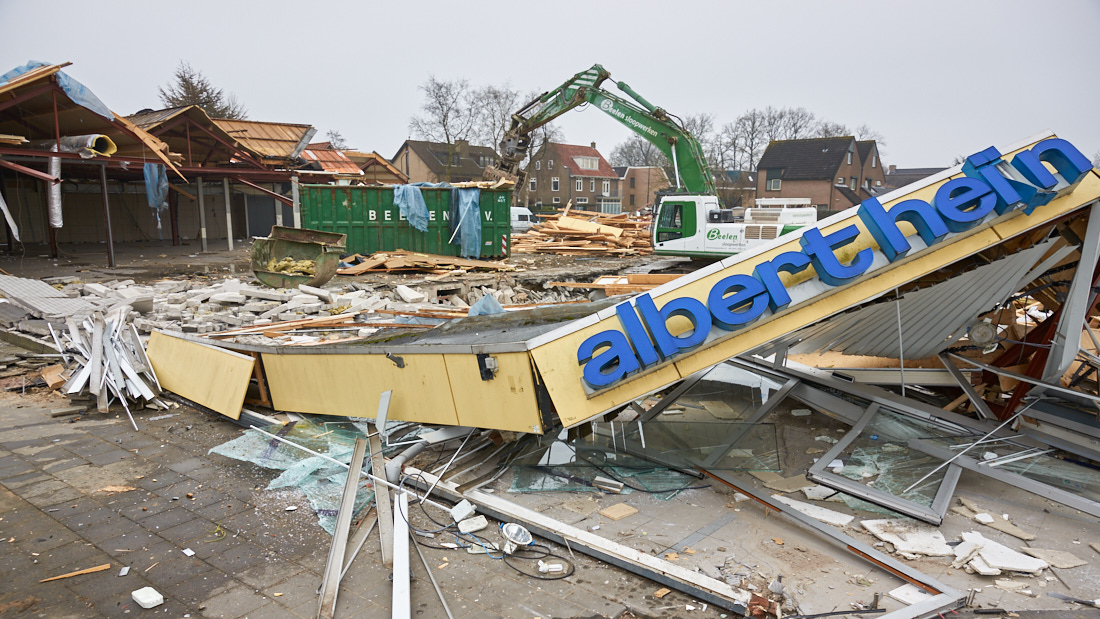 Winkelcentrum Kraailandhof sloop 04-04-2012