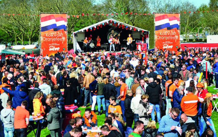 Koningsavond en Koningsdag in Hoogland