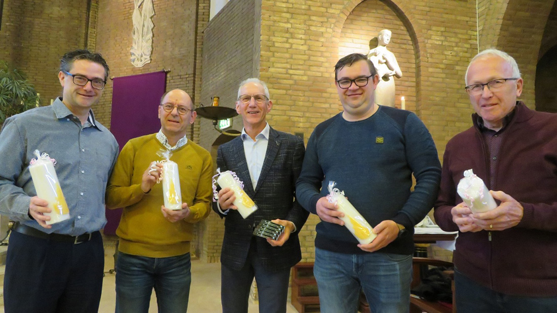 Kort Hooglands nieuws april - Sint Martinuskerk vrijwilligers