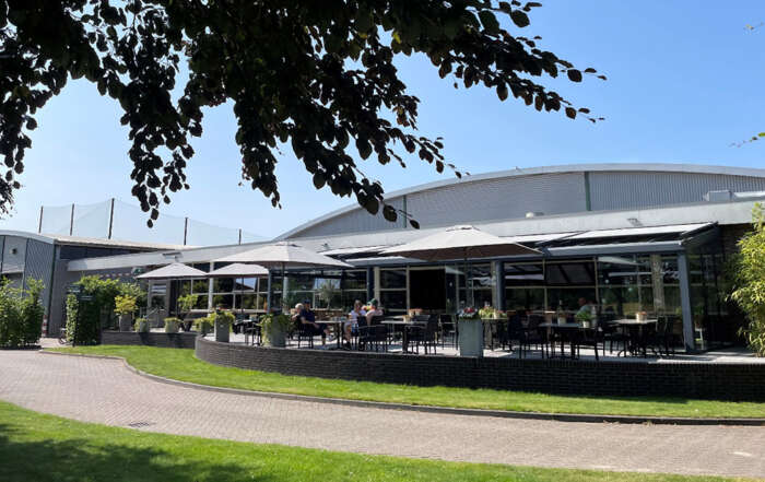 John van Lottum huurt padelbanen