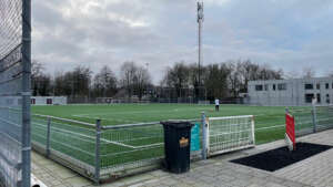 Nieuwe Zwembad op pupillenveld v.v. Hoogland