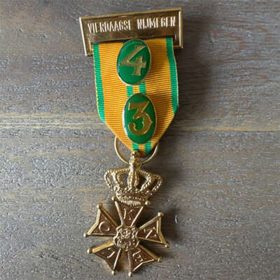 Eline Vierdaagse speldjes