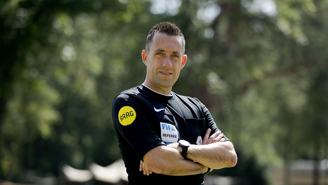 Dennis Higler scheidsrechter met Hooglandse roots