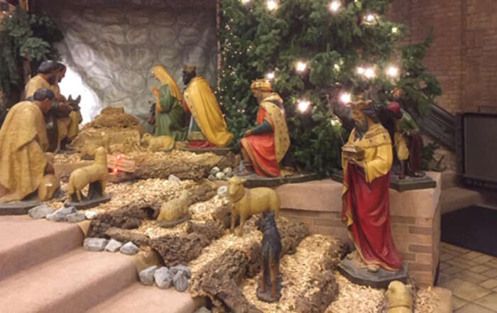 Beeldengroep kerststal Sint Martinus