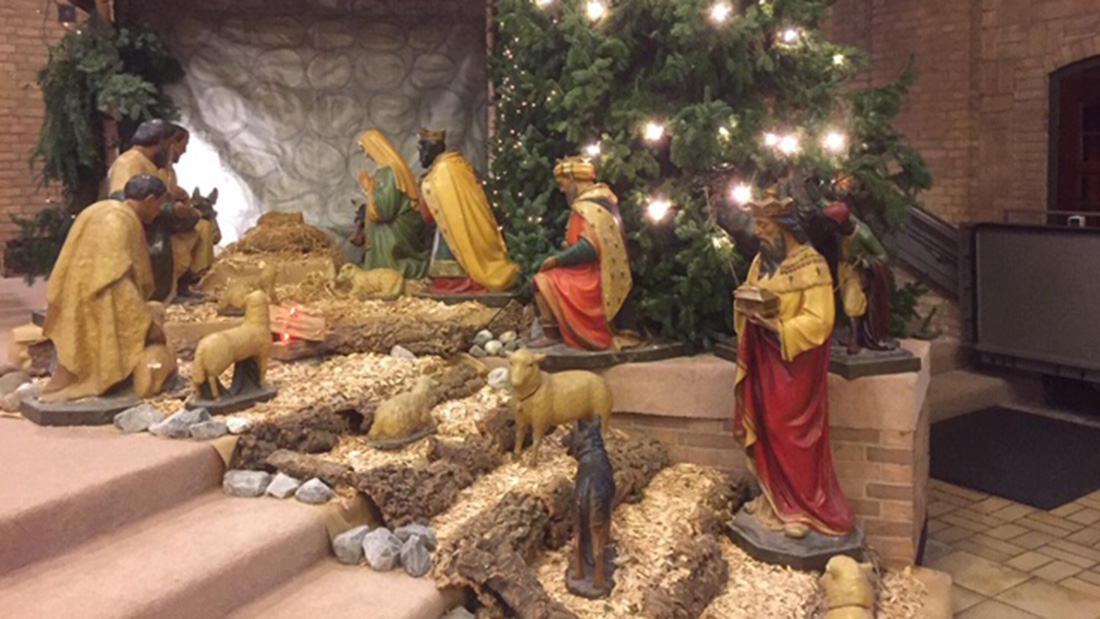 Beeldengroep kerststal Sint Martinus