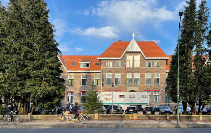 Asielzoekers Centrum aan Barchman Wuytierslaan in Amersfoort