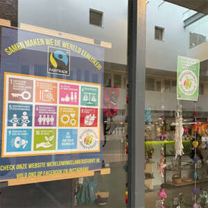 Wereldwinkel in Meander Medisch Centrum close-up