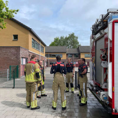 Brand Wereldwijzer Engweg brandweerlieden
