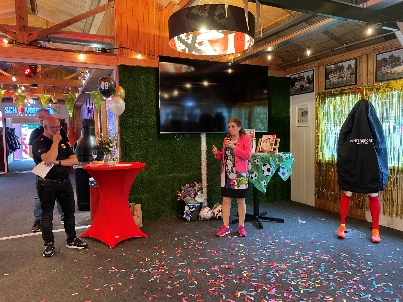 Jubileum vv Hoogland 4