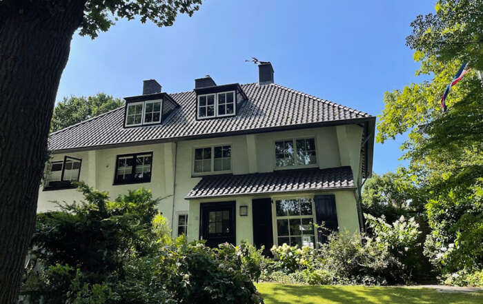 Kort nieuws uit Hoogland heks op windwijzer
