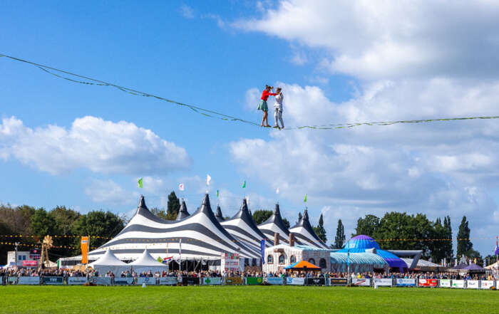 Dorpsfeest Hoogland Hoge Draad Show cover